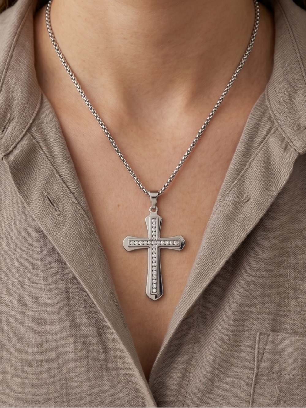 New Vantage Brand CZ Stainless Steel Cross 22” Curb Link Chain